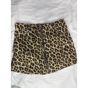 Forever 21 leopard‎ print mini skirt size small